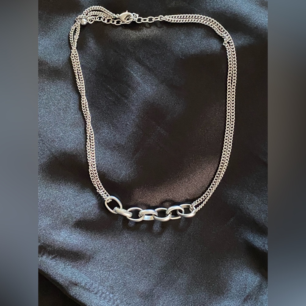 Necklase